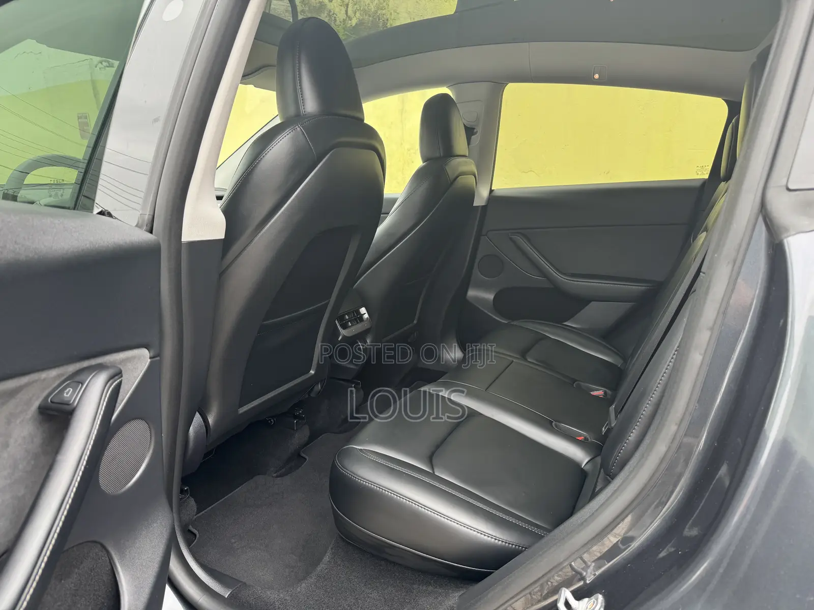 Tesla Model Y 2024 Gray