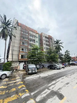 2bdrm Apartment in Ademola Adetokunbo for sale