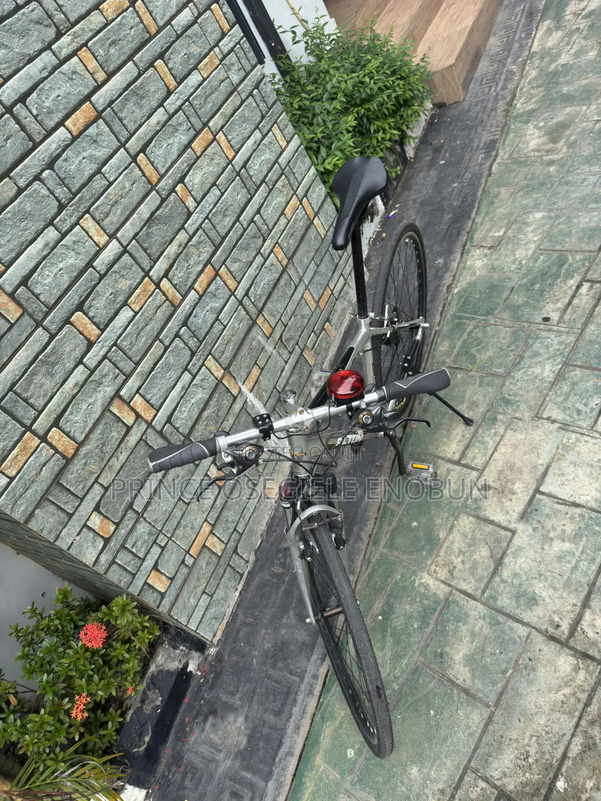 Sports/Mountain Bicycle Size 28