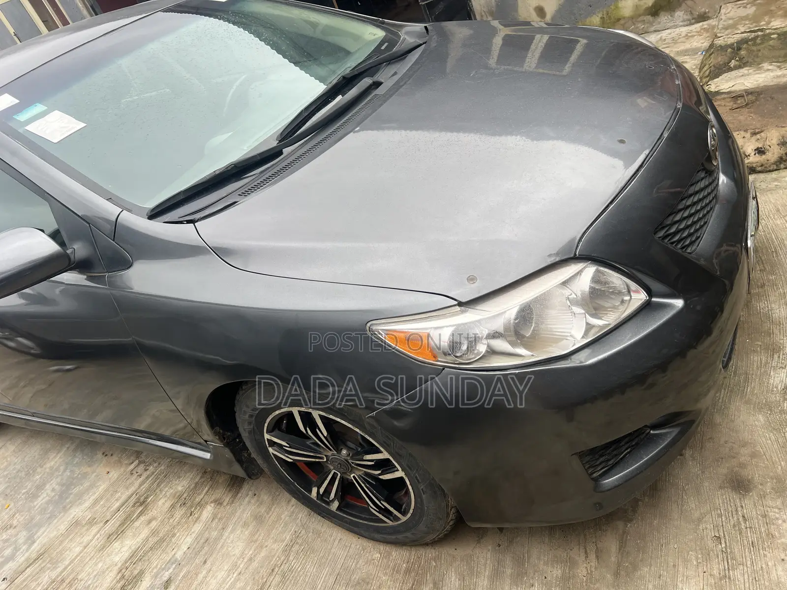 Toyota Corolla 2010 Gray