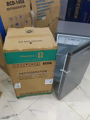 Compact Hisense 90L REF093DR Fridge
