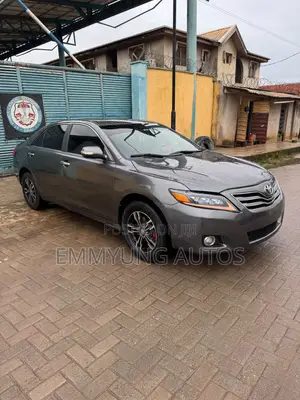 Toyota Camry 2008 Gray