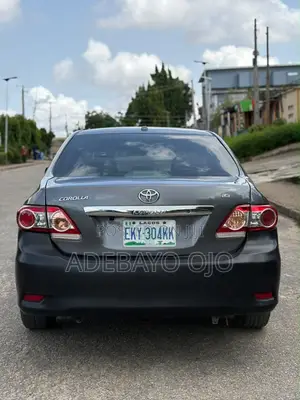 Toyota Corolla 2011 Gray