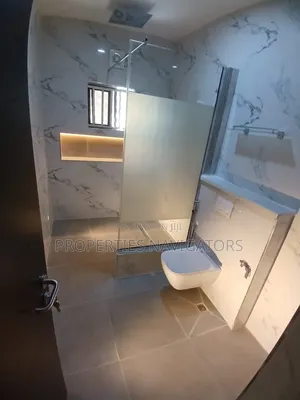 5bdrm Duplex in Asokoro for rent