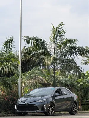 Toyota Corolla 2018 Gray