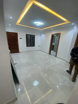 2bdrm Apartment in Lekki Phase 1 for rent