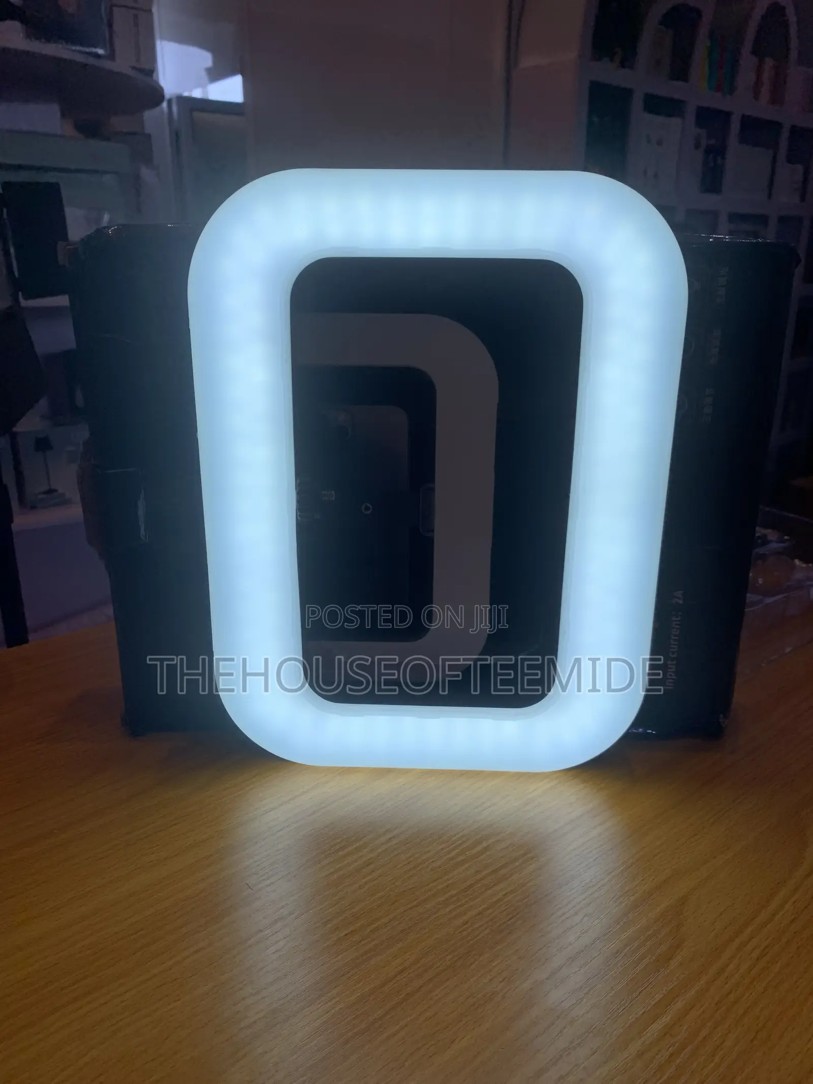 Square Light for Content Creation