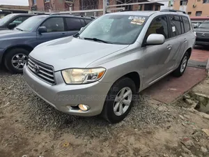 Toyota Highlander 2010 Silver