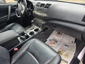 Toyota Highlander 2010 Silver