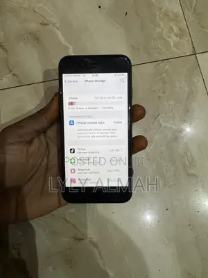 Apple iPhone 7 128 GB Black