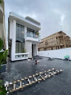 5bdrm Duplex in Lekki for sale