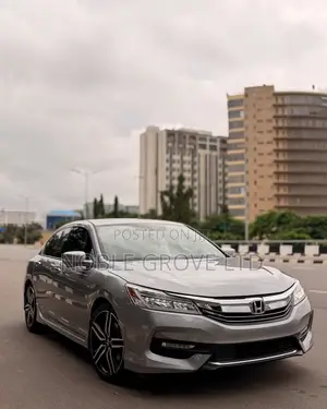 Honda Accord Touring V6 4dr Sedan FWD (3.5L 6cyl 6A) 2017 Silver