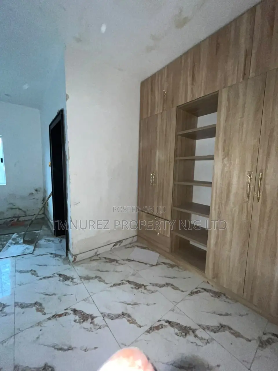 6bdrm Duplex in Badore for rent