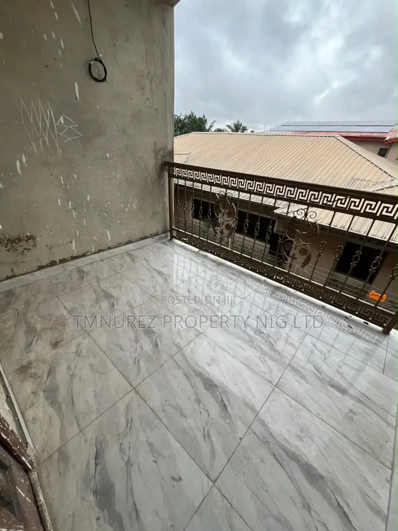 6bdrm Duplex in Badore for rent