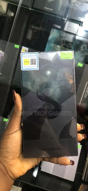 New Samsung Galaxy S22 Ultra 5G 256 GB