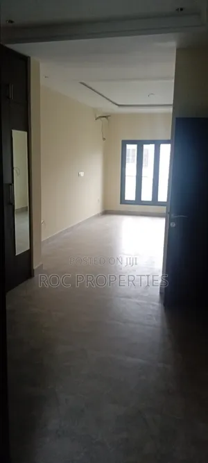 4bdrm Duplex in Durumi for rent