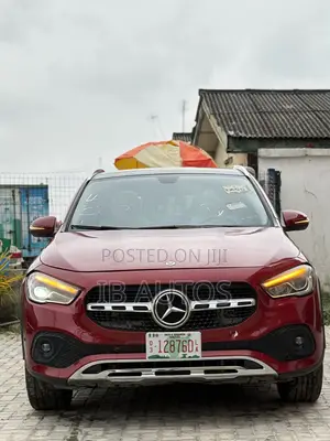Mercedes-Benz GLA 250 2021 Red