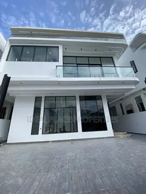4bdrm Duplex in Lekki for sale