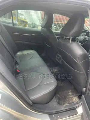 Toyota Camry XSE V6 FWD (3.5L 6cyl 8AM) 2018 Silver