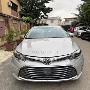 Toyota Avalon 2013 Silver