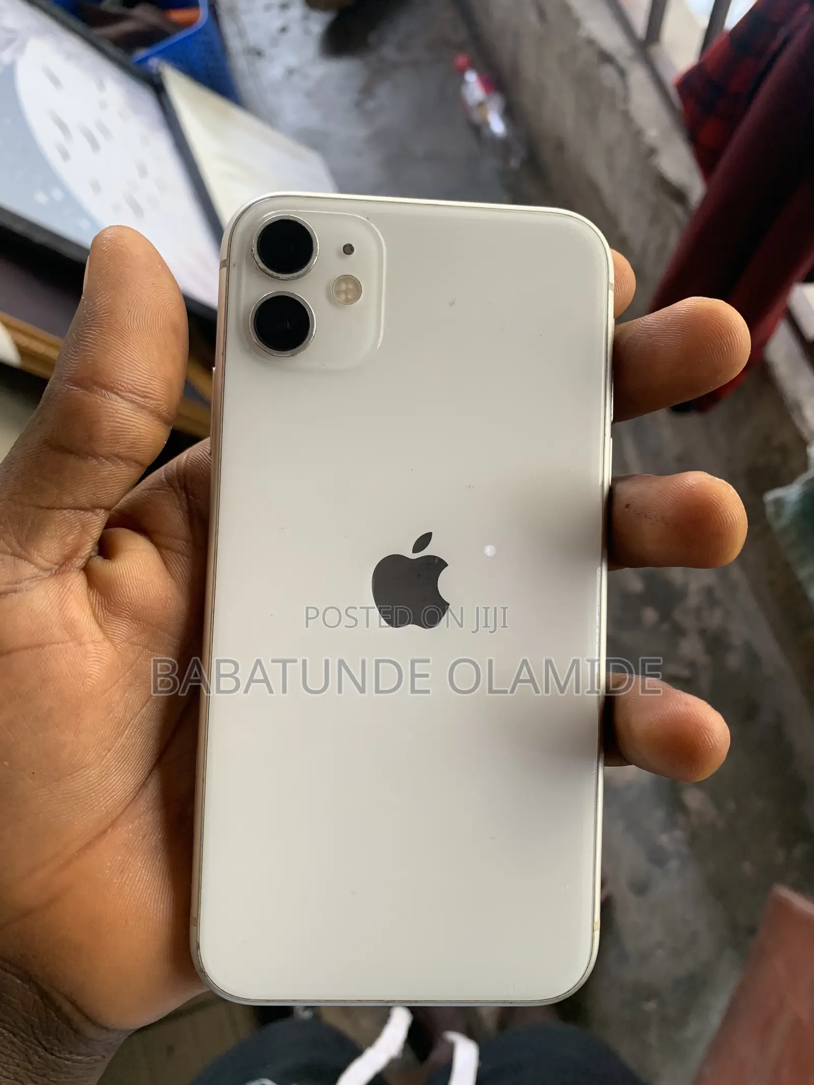 Apple iPhone 11 64 GB White