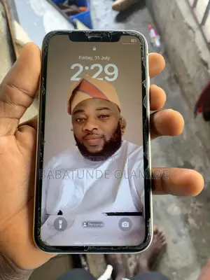 Apple iPhone 11 64 GB White