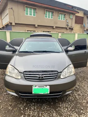 Toyota Corolla 2004 Gray