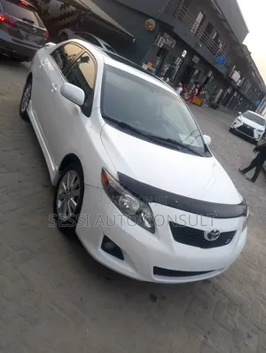 Toyota Corolla 2010 White