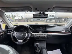 Lexus ES 350 FWD 2014 Silver