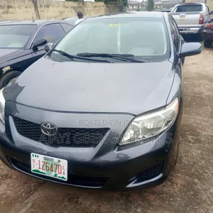 Toyota Corolla 2009 Gray