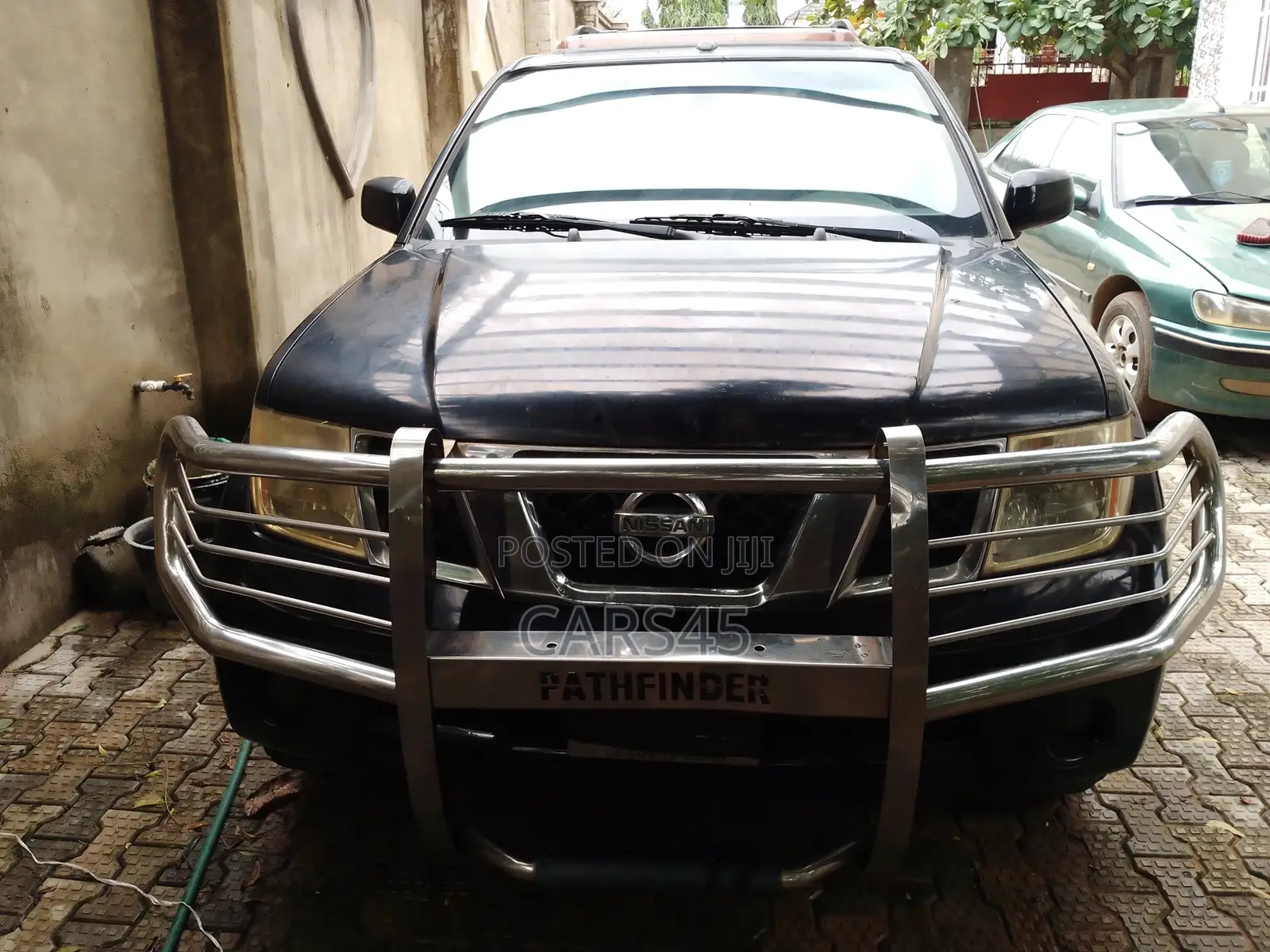 Nissan Pathfinder 2006 Black