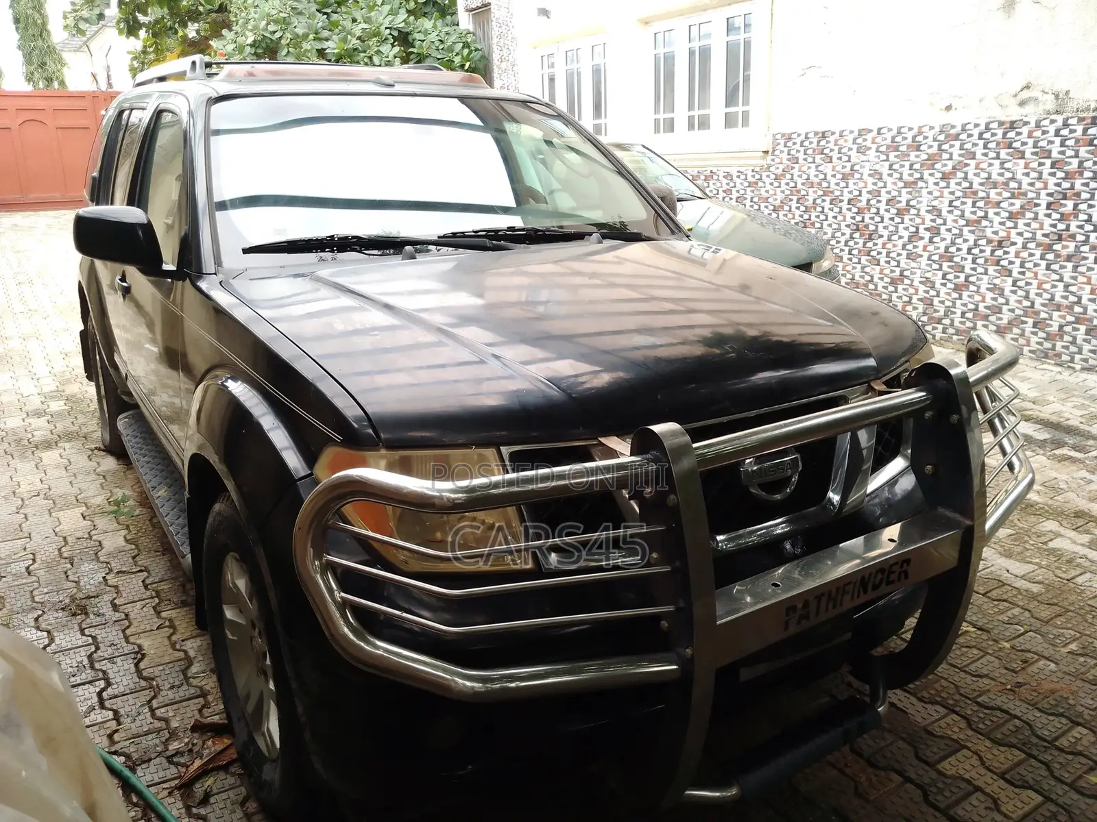 Nissan Pathfinder 2006 Black