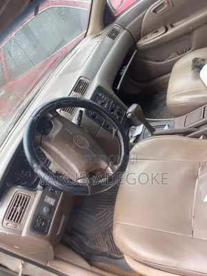 Toyota Camry 2000 Silver