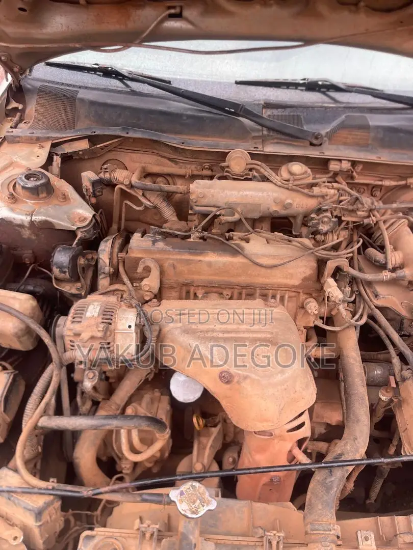 Toyota Camry 2000 Silver