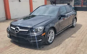 Mercedes-Benz C300 2012 Black
