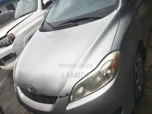 Toyota Matrix 2010 Silver