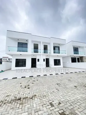 4bdrm Duplex in Lekki for sale