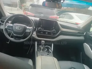 Toyota Highlander 2021 Black