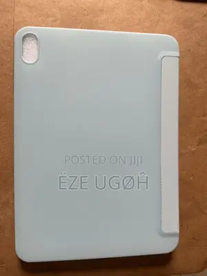 Sleek iPad Cases for 10th Gen 11th Gen