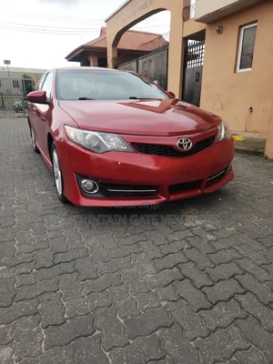 Toyota Camry 2014 Red