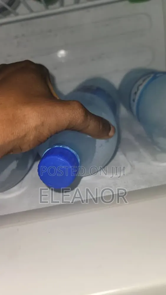 Scanfrost Fridge 300Litres