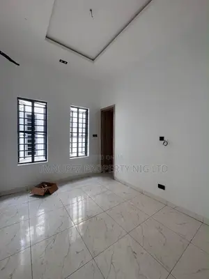 4bdrm Duplex in Lekki Phase 2 for rent