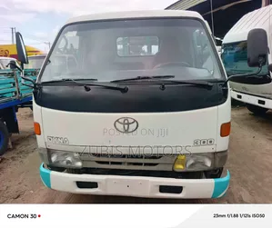 Toyota Dyna 300 Pickup 2005 Model / Petrol Engine