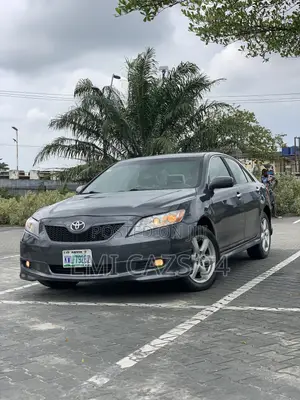 Toyota Camry SE 4dr Sedan (2.4L 4cyl 5A) 2008 Gray