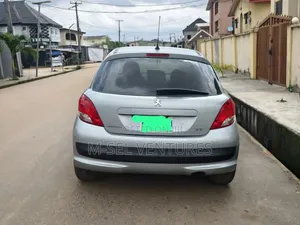 Peugeot 207 2009 Gray