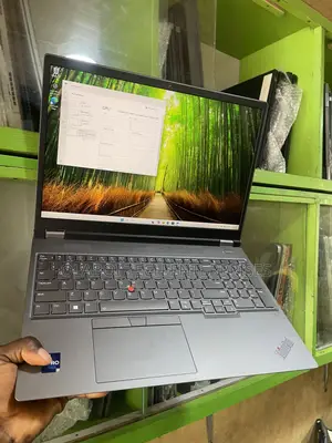 Laptop Lenovo ThinkPad P15s 32GB Intel Core i7 SSD 512GB