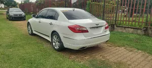 Hyundai Genesis 2012 White