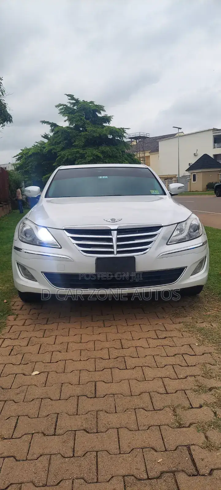 Hyundai Genesis 2012 White