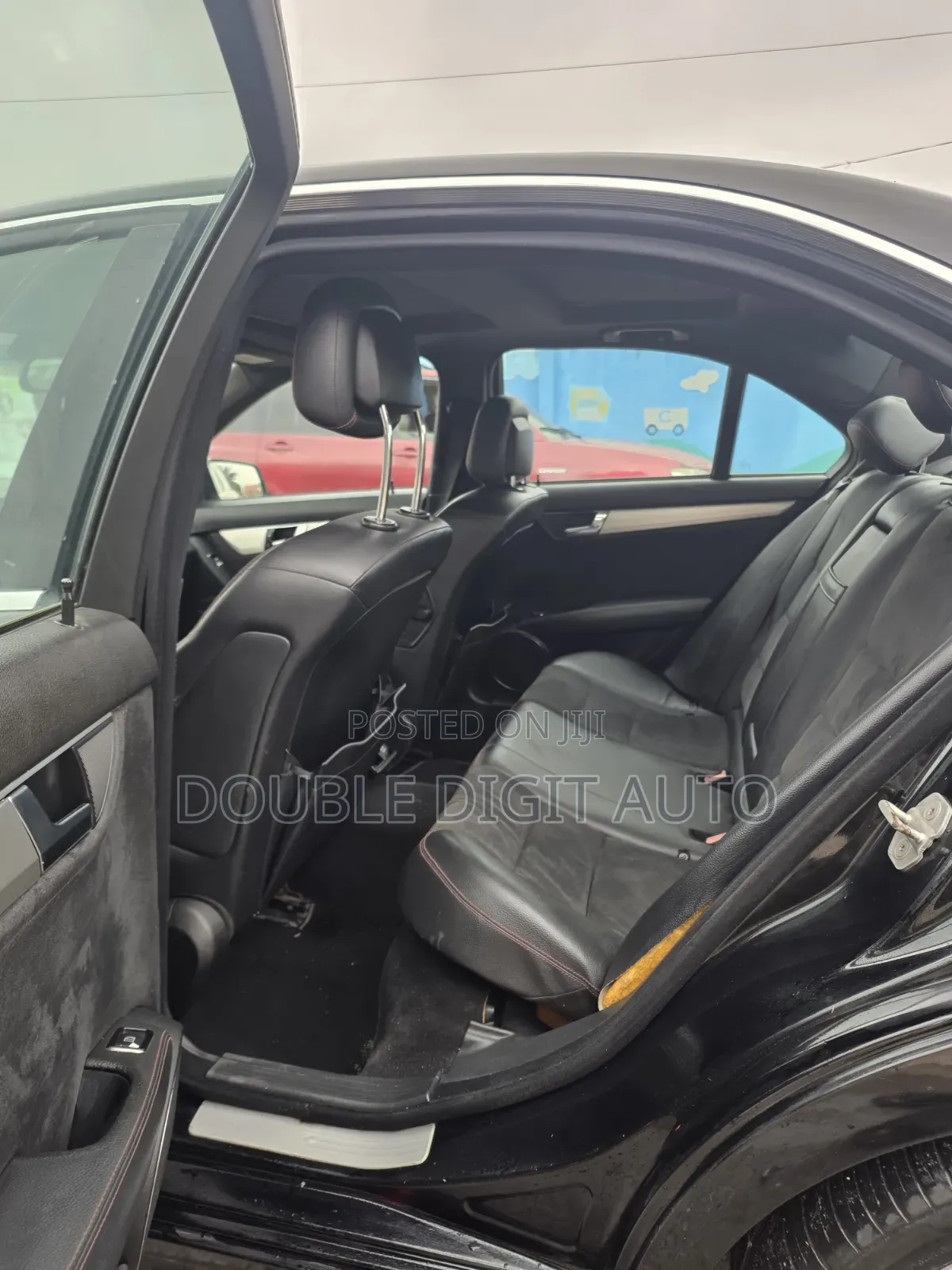 Mercedes-Benz C300 2013 Black