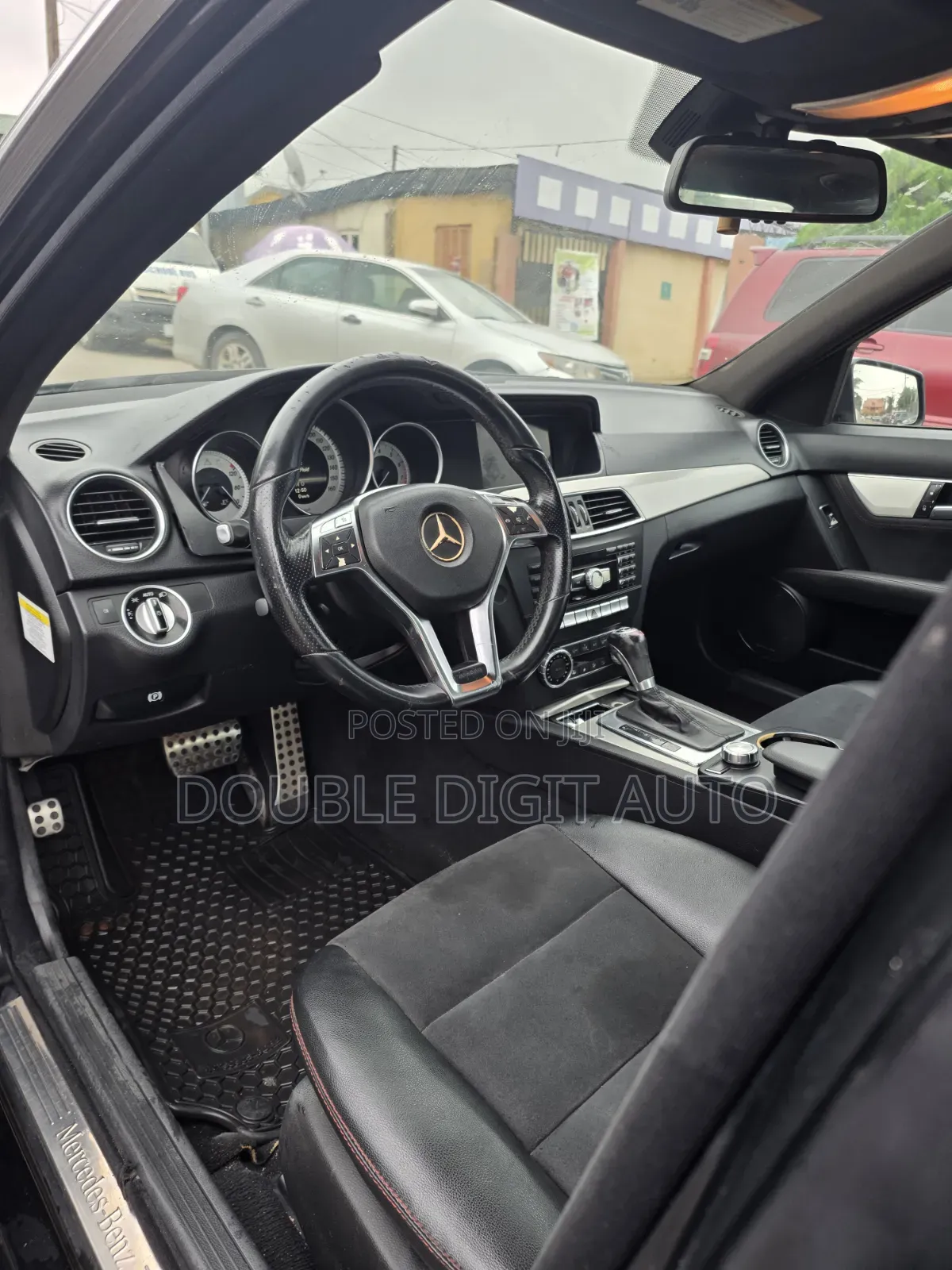 Mercedes-Benz C300 2013 Black